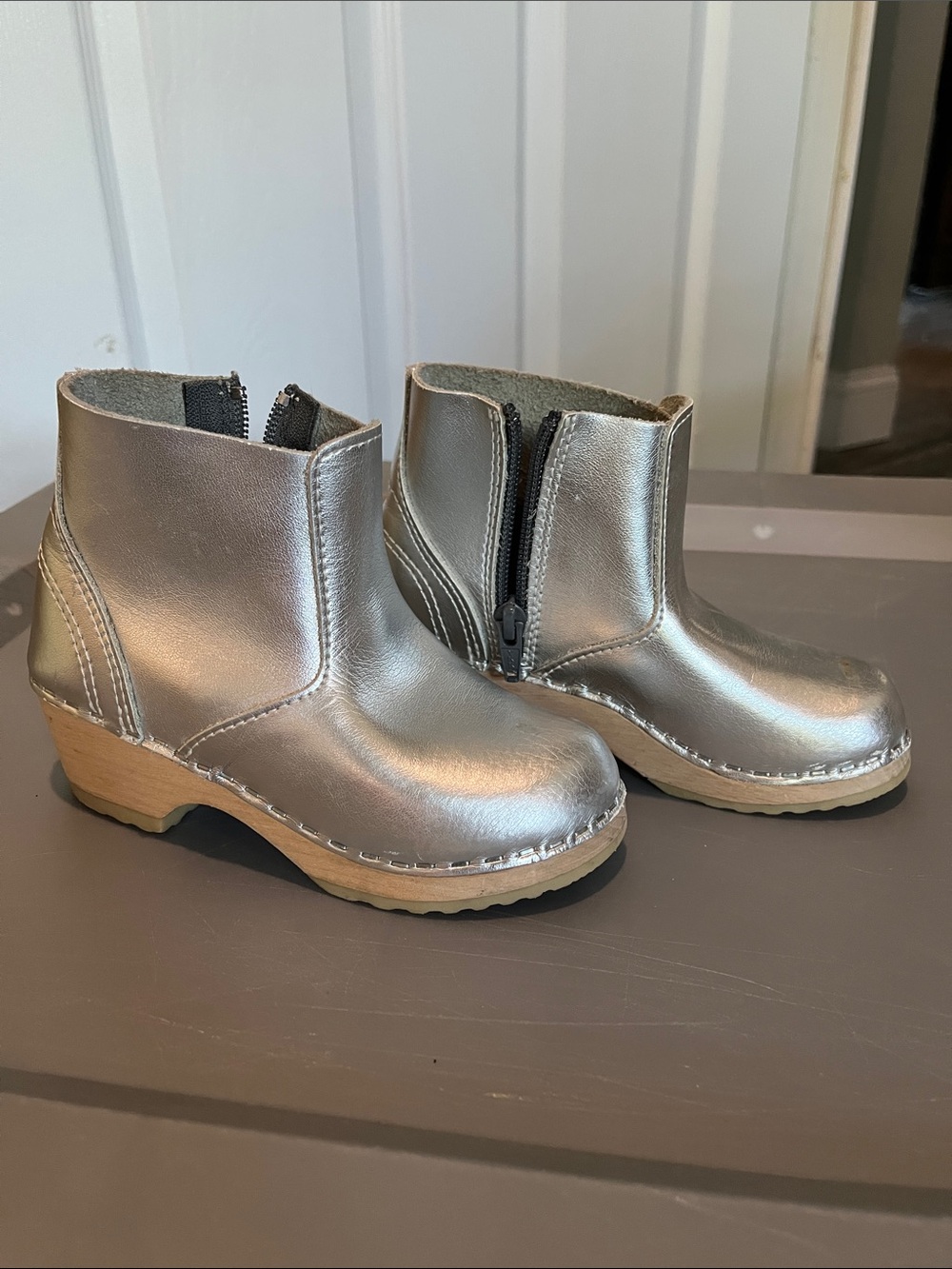HA Kids Metallic Silver Zip Ankle Boots size 8